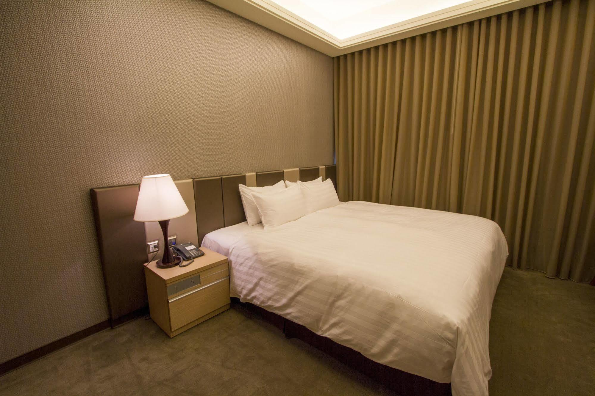 Hunt Champion Hotel 台中 外观 照片