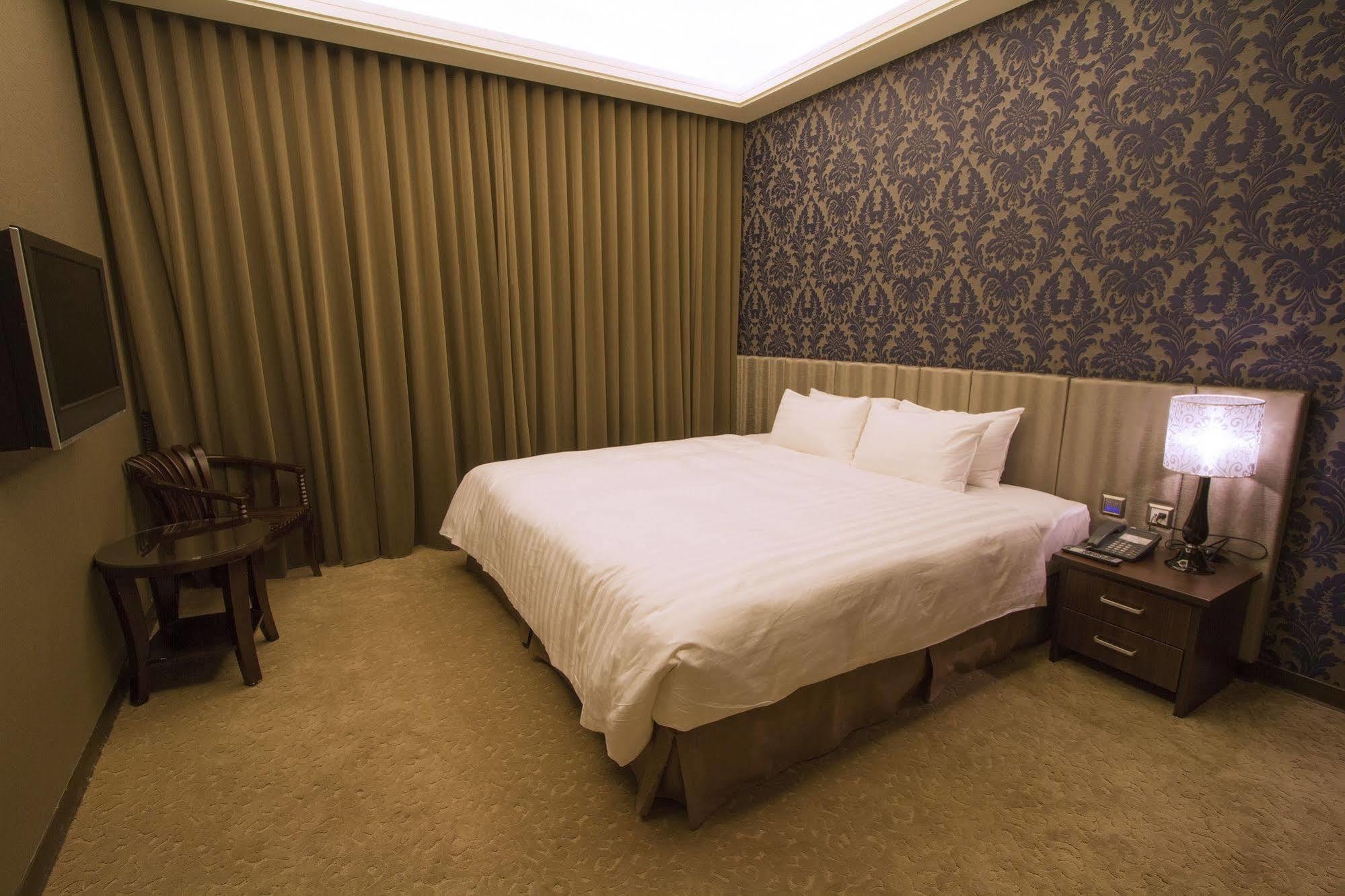 Hunt Champion Hotel 台中 外观 照片